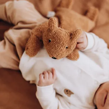 plyšák Wooly Organic Nahřívací polštářek Medvídek Caramel Brown