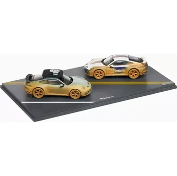 autíčko PORSCHE 911 Targa Dakar (992) AHEAD Double set Model 1:43 dva modely 911 v zelené a modré zaprášené pískem (Detailní dvojitá sada limitované edice modelu Porsche 911 Dakar (992) AHEAD v barvě Shade Green s paketem Rally Design, tlakově litá.)