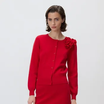 Dámský svetr Reserved - Kardigan s aplikací - červená - 582FW-33X - 582FW-33X-S