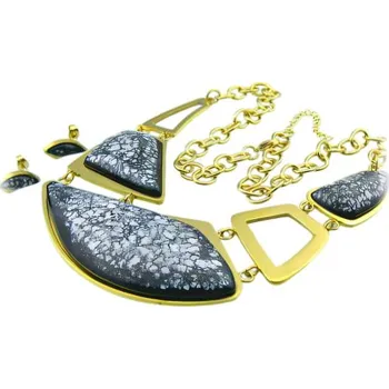 Souprava šperků Náhrdelník se stylovými černými kameny a zlatými detaily, délka 460 mm, náušnice 18 mm, elegantní set pro každou příležitost.