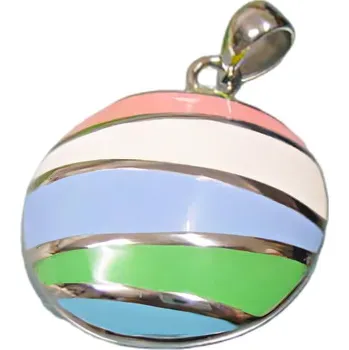 Přívěsek Přívěsek s barevnými pruhy ve tvaru kulatého oválu s lesklým povrchem, moderní design pro každodenní nošení.