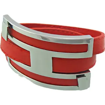 Náramek Náramek s červenou kůží a stříbrnou barvou, šířka 35,2 mm, váha 21 g.