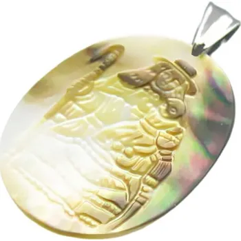 Přívěsek Přívěsek s vyobrazením postavy na oválném podkladu, stříbrná barva, rozměry: 4,5 g.