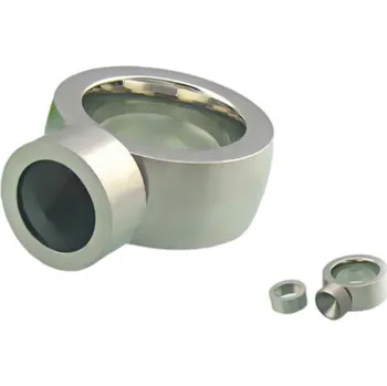 Prsten Ocelový prsten s moderním designem a černým detailem, průměr 16 mm, výška 12 mm. 54,4