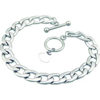 Náramek Náramek s přívěskem ve tvaru srdce, délka 210 mm, šířka 9 mm.