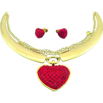 Souprava šperků Set srdce v červené barvě – náhrdelník a pár náušnic, velikost náhrdelníku 550x3 mm, přívěsek 37x32 mm, náušnice 12 mm.