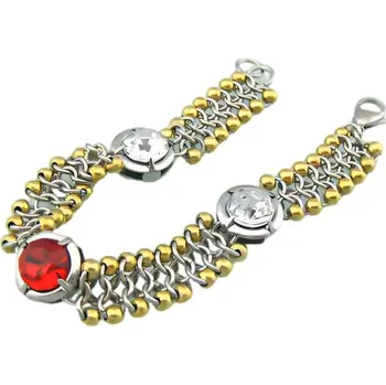 Náramek Náramek s červeným a bílým kamenem ve stříbrné barvě s ozdobnými korálky. Délka náramku: 19,1 g.