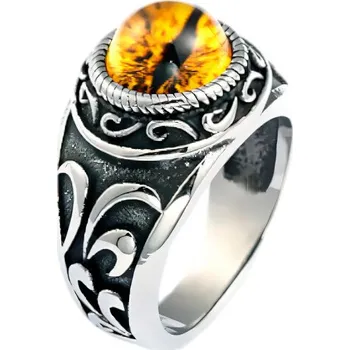 Prsten Ocelový prsten s oválným kamínkem a ornamentálním designem, šířka 15 mm, váha 11 g. 59,5