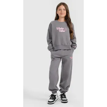 4F tepláky šedé velikost 152