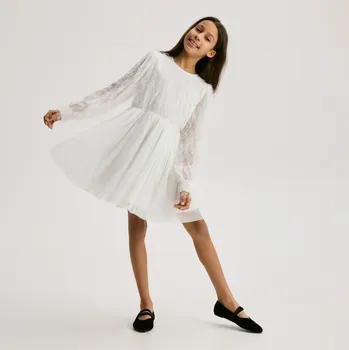 Dívčí šaty Reserved - Šaty s lemem z peří - krémová - 276FW-01X - 276FW-01X-128