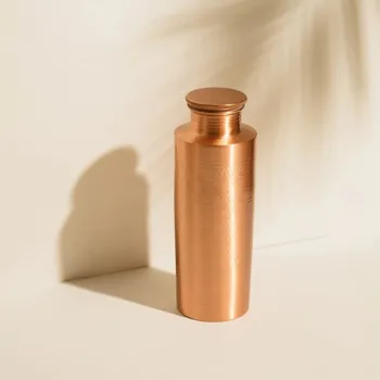 Láhev Forrest & Love měděná lahev na vodu gravírovaná Květ života 700 ml