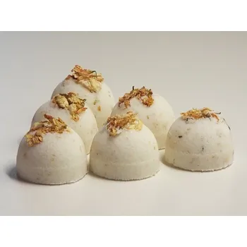 Koupelová sůl Šumivá bomba do koupele s jasmínem 50g (Přírodní pěnivá bomba do koupele s avokádovým olejem, olivovým olejem a jasmínem. Ručně vyráběné koupelové bomby z organických olejů, přírodních silic.)