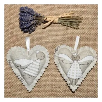 Vánoční ozdoba Andílkové srdíčko - látkové s levandulí