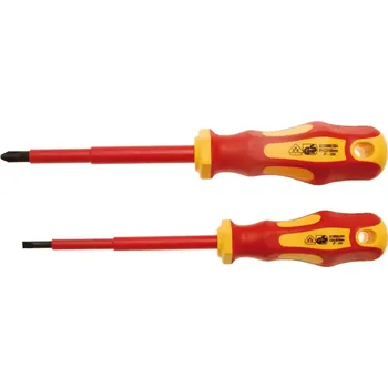 Šroubovák šroubovák plochý 4 mm, křížový PH2, VDE (BGS1035812) (Izolovaný šroubovák VDE s plochou čepelí 4 mm a křížovou hlavicí PH2 je určený pro práci pod napětím do 1000 V. Ergonomická rukojeť zajišťuje pevný úchop při montážních pracích.)