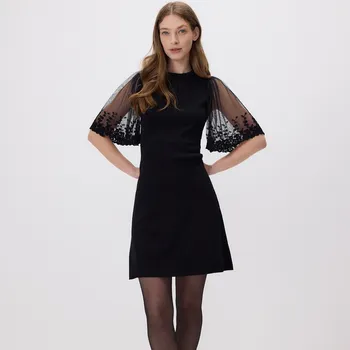 Dámské šaty Reserved - Šaty s ozdobným rukávem - černý - 621HO-99X - 621HO-99X-M