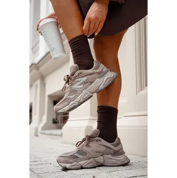 Dámské ponožky Milena Dámské ponožky s pruhy čokoládové Milena hnědá 3456261