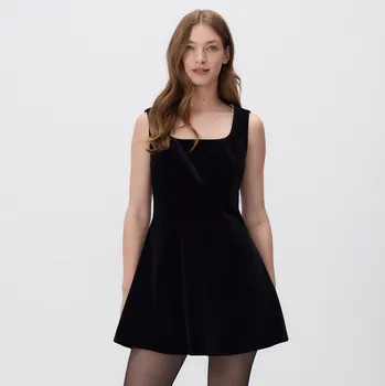 Dámské šaty Reserved - Mini šaty se zdobením - černý - 189HU-99X - 189HU-99X-XS