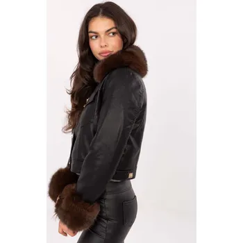 Krátká černá bunda z eko kůže s podšívkou MBM-KR-