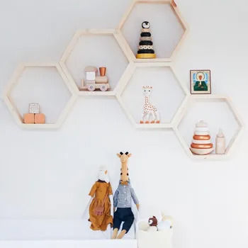 police Nástěnná police Raf229