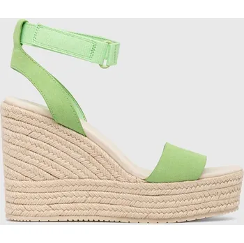 Dámské sandále Semišové sandály Calvin Klein Jeans WEDGE SANDAL SU CON MG BTW dámské, zelená barva, na platformě, YW0YW01026 77X, EUR 40