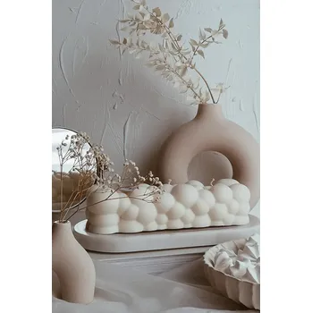 Svíčka Dekorativní svíčka Temida Cloud 1060 g béžová barva 5908451651084 01X