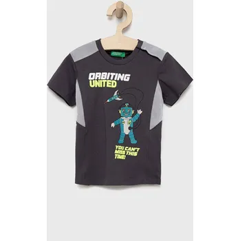 Chlapecké tričko Dětské bavlněné tričko United Colors of Benetton šedá barva, s potiskem 3096G100Q.P 90X, vel. 62