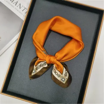 Šátek Hedvábný šátek oranžový se zdobeným okrajem 53x53 cm v dárkovém balení, HEDVÁBNÝ SVĚT