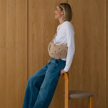 Ledvinka STUDIO NOOS Crossbody ledvinka Teddy Ecru Hearts