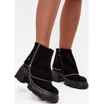 Dámské kozačky Kožené dámské kotníčkové boty s obráteným límcem Maciejka 07145-23 Barva: Černá, Velikost: 38