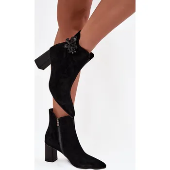 Dámské kozačky Semišové dámské boty na podpatku s ozdobou D&A CR52-686 Barva: Černá, Velikost: 38