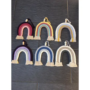 Macramé duha malá malinová cca 25x25 cm (Macramé duha pro dekoraci dětského, nebo obývacího pokoje. Ruční výrobek malé české dílny.)