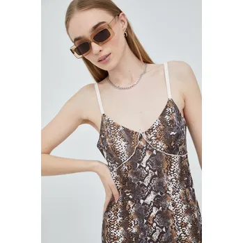 Dámské šaty Šaty adidas Originals HT5986 hnědá barva, mini, HT5986-WONWHI 98X, vel. 36