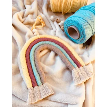 Macramé duha malá pastelová cca 25x25 cm (Macramé duha pro dekoraci dětského, nebo obývacího pokoje. Ruční výrobek malé české dílny.)