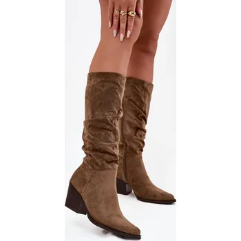 Dámské kozačky Boto Dámské kozačky s našitou horní částí na podpatku zateplené Paelina Barva: Zelená, Velikost: 37