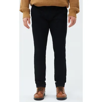 Pánské kalhoty Pánské Kalhoty essential khaki skinny fit GapFlex GAP 500360-02 Velikost: 30X30 Tričko zdarma při nákupu nad 3000,-!