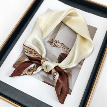 Šátek Hedvábný šátek krémový se zdobeným okrajem 53x53 cm v dárkovém balení, HEDVÁBNÝ SVĚT