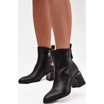 Dámské kozačky Zateplené kotníkové boty na podpatku z pravé kůže Vinceza 66812 Barva: Černá, Velikost: 36