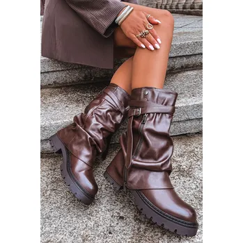 Dámské kozačky Boto Dámské kozačky s vytočeným horním dílem do poloviny lýtka s páskem Darisa Barva: Béžová, Velikost: 36