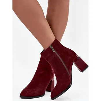 Dámské kozačky Dámské kozačky z přírodního semiše na podpatku vyhřívané D&A CR52-718 Barva: Červená, Velikost: 38