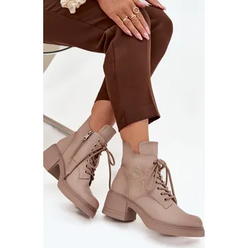 Dámské kozačky Dámské kožené kotníkové boty na klínku s vyhříváním Vinceza 39950 Barva: Béžová, Velikost: 36