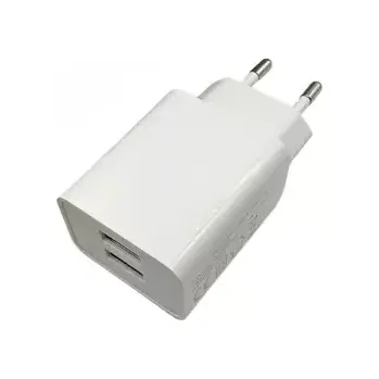 MicroConnect nabíječka s dvěma USB porty bílá (PETRAVEL44)