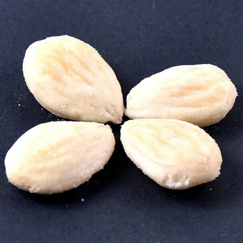 ASO - Zdravý život Mandle loupané bio 90g Hmotnost: 100g