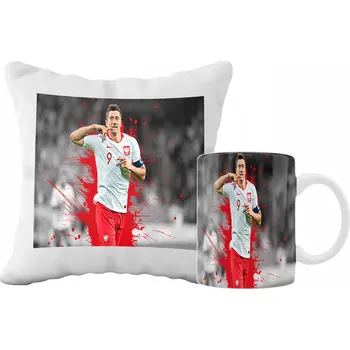 SADA HRNEK A POLŠTÁŘ ROBERT LEWANDOWSKI NÁPAD NA DÁREK SKVĚLÁ GRAFIKA