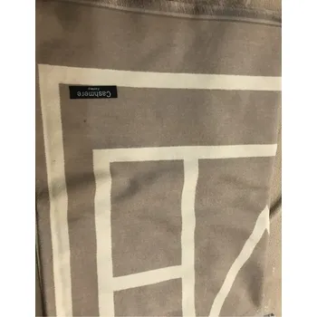 Šála Kašmírová šála 184 × 64 cm Barva: Béžová, Size system: One size