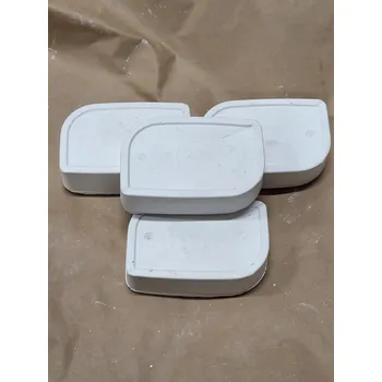 Krmivo pro ptáka Čajka Sepik kost - 100x60x25 mm