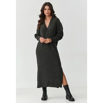 Dámské šaty Dlouhé svetrové šaty s výstřihem do V S161 Barva: Tmavě Šedá, Velikost: ONE SIZE