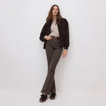 Dámské džíny Reserved - Džíny bootcut s rozšířenými nohavicemi - hnědá - 752FZ-89J - 752FZ-89J-36