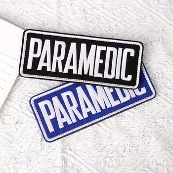 Nášivka Taktická nášivka Paramedic – černo-bílá/modrá, 3D vyšívaný patch Barva: černá
