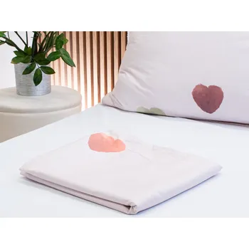 Prostěradlo na postel 250x250 bavlněný satén barevná srdíčka