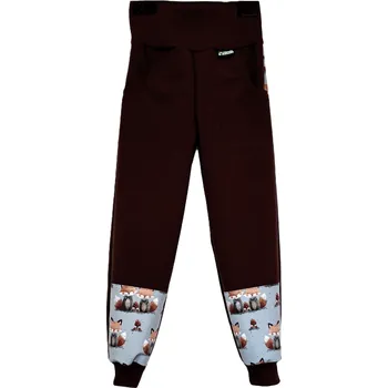 Chlapecké kalhoty ZÁHOŘÍ Rudel ZÁHOŘÍ Dětské softshellové kalhoty - hnědé s liškami Velikost: 110